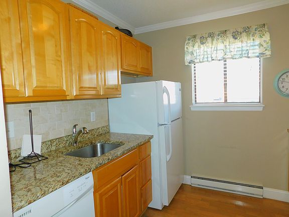 27 Riverview Drive