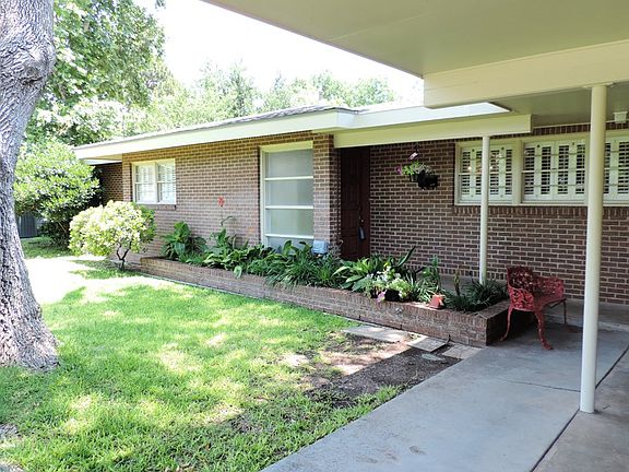 2nd image of 2707 W Twohig Ave