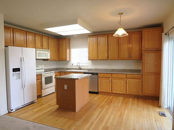 4th image of 6463 Jules Dr