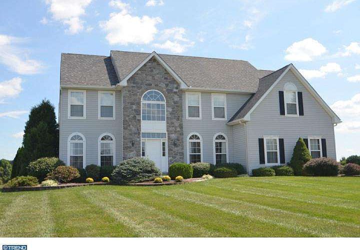 1st image of 333 Clayton Manor Dr