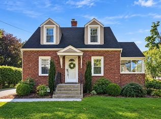 25 Dearborn St, East Longmeadow, MA 01028