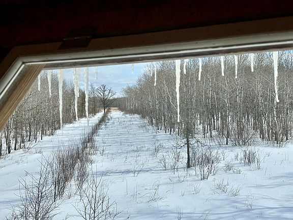 3rd image of 355th St