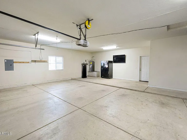 10930 S Banjo Way — Photo 40