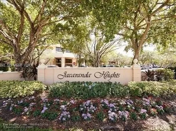 8592 W Sunrise Blvd APT 105, Fort Lauderdale, FL 33322