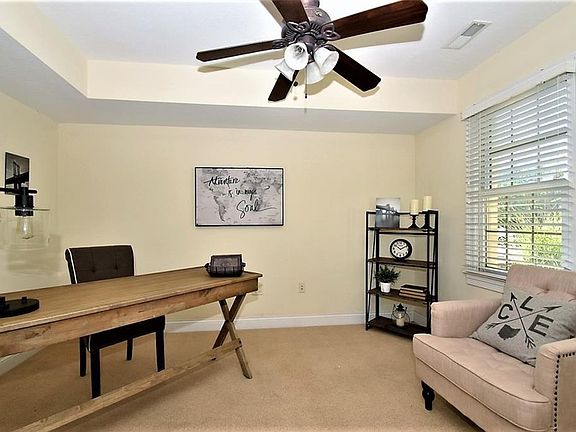 5th image of 19731 Chagrin Blvd