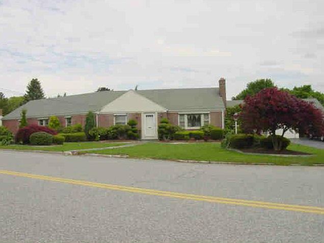 1st image of 66 Lawnacre Dr
