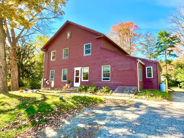 1 Pole Bridge Road, Newtown, CT 06482