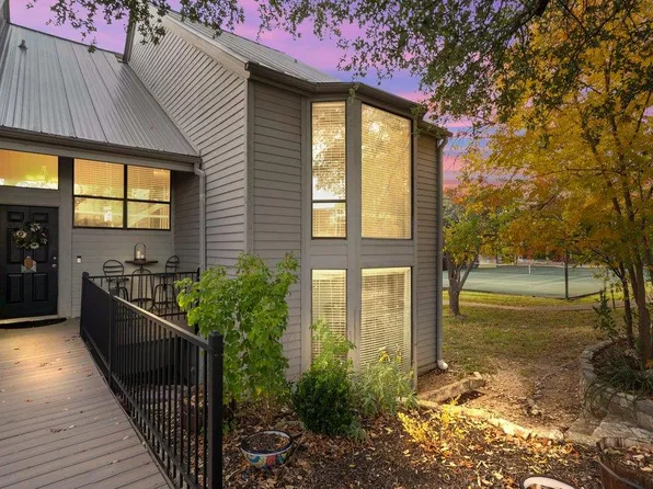 143 World Of Tennis Sq #D-143, Austin, TX 78738