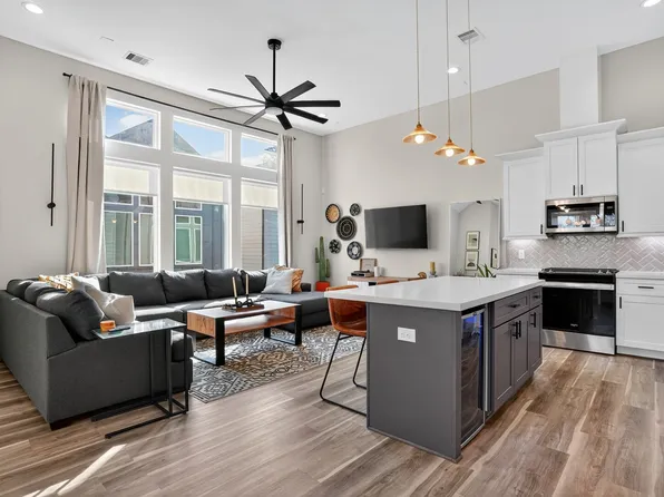 (undisclosed Address), Houston, TX 77091