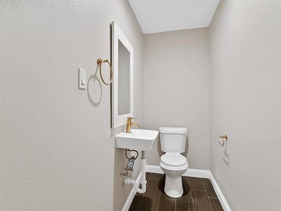 5th image of 5702 Woodmancote Dr
