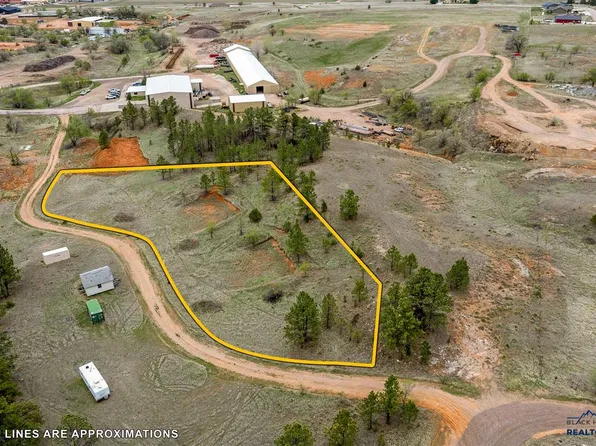 11 Wedgewood Dr, Hot Springs, SD 57747