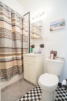 Rented by City Connections Realty | media 16