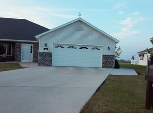 1610 Valley Golf Way, East Grand Forks, MN 56721