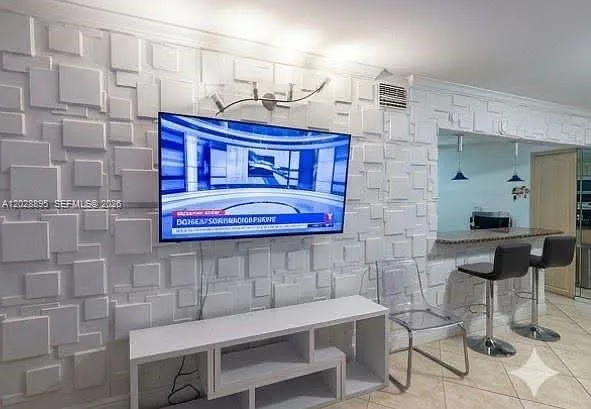 West Fontaine Condo — Photo 3