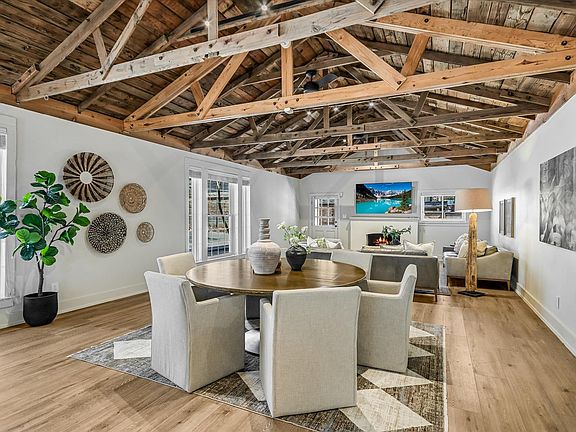 3rd image of 6111 Hudson Bend Rd