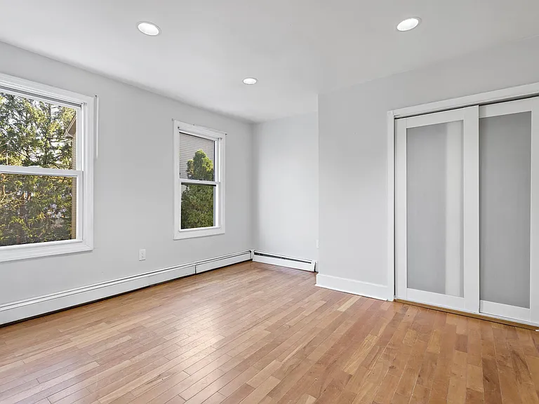 36 Perry St #2 — Photo 6