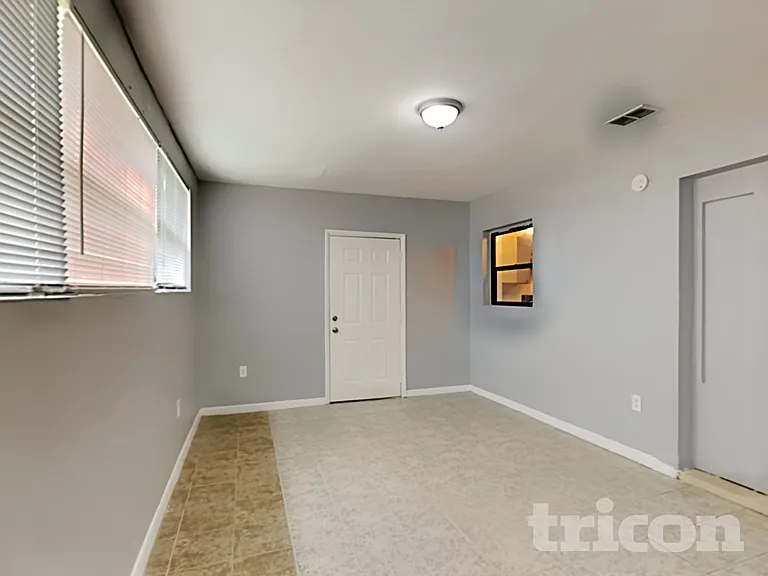 4905 Leprechaun Way — Photo 18