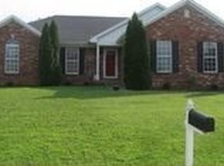 8700 Villanova Ct, Louisville, KY