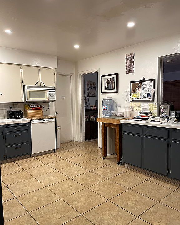 1st image of 4014 W El Caminito Dr