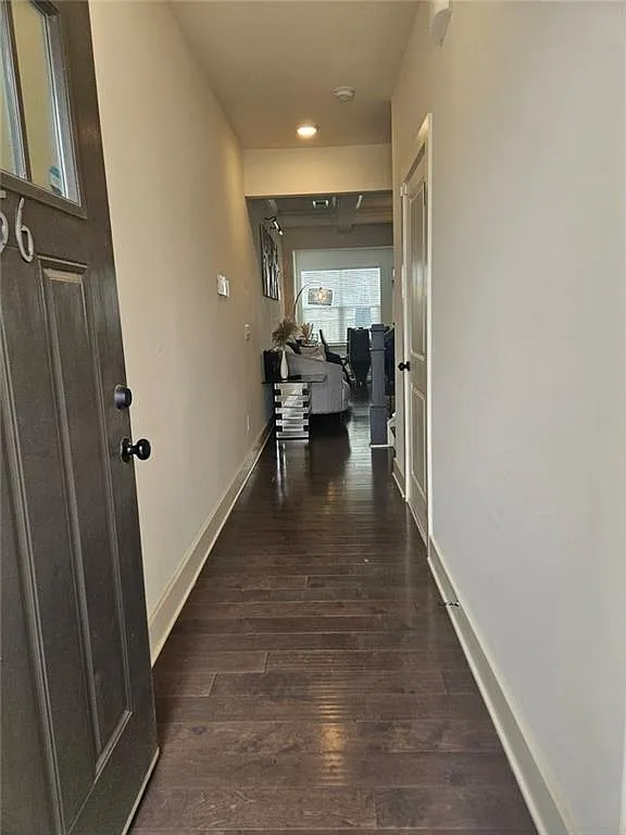 3 bed, 2.5 bath, 1774 sqft, $2,350 — Photo 3