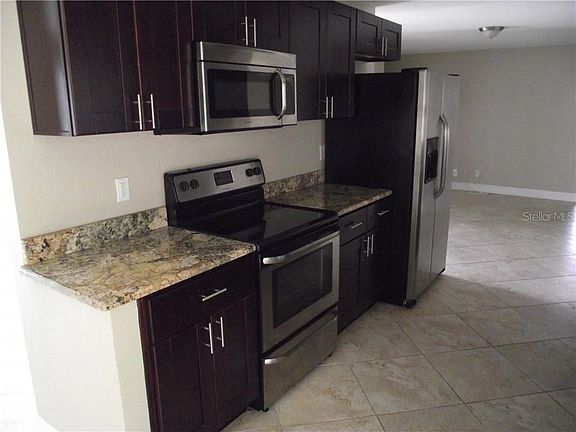 3rd image of 2868 Saint Croix Dr