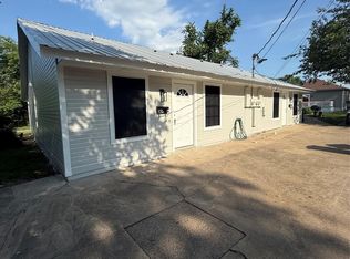 304 Hickory St #A, Kaufman, TX 75142