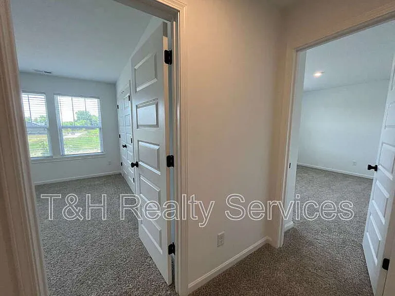 9275 Loyola Way — Photo 19