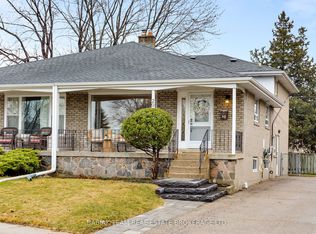 29 Richland Cres, Toronto, ON M9C 4C1