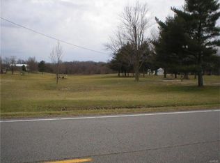 22809 Saint Rose Rd, Highland, IL 62249