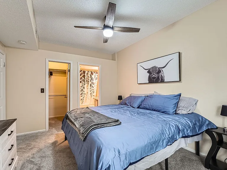 7430 Singing Hills Dr — Photo 18