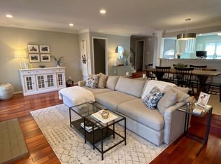 216 Gretna Green Ct, Alexandria, VA 22304