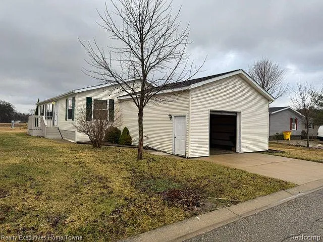 3763 Hunter Ln photo 1