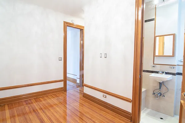 Rented by WAM Partners - William Moses Co. | media 35