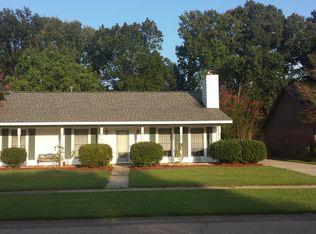 1944 Hobbiton Rd, Baton Rouge, LA 70810