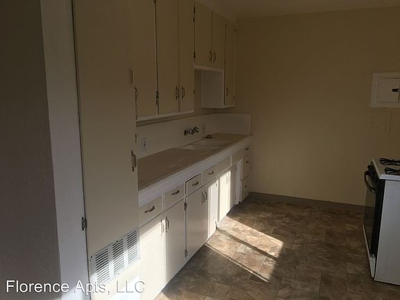 5th image of 3515 W Florence Ave APT 8