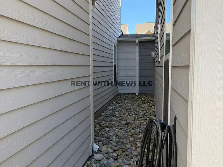 503 Ressler St — Photo 33