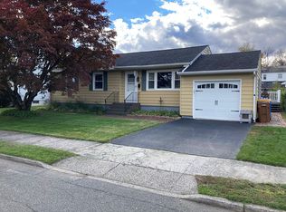 16 Amsterdam Ave, Kingston, NY