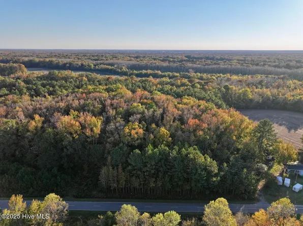 247 Quitsna Road, Windsor, NC 27983