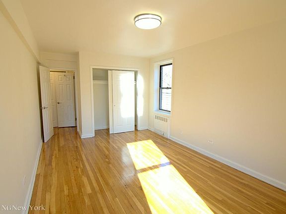 5th image of 3989 50th St APT 1D