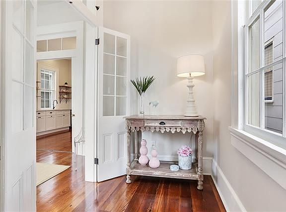 3rd image of 933 Elysian Fields Ave