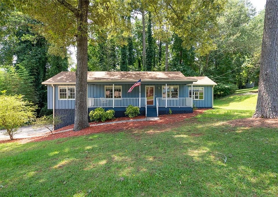 1st image of 305 Summer Ct