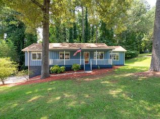 305 Summer Ct, Woodstock, GA 30188