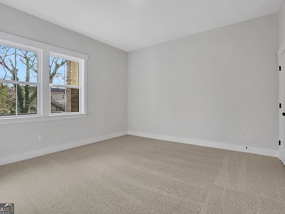 3rd image of 119 Bridgecrest Rd #25