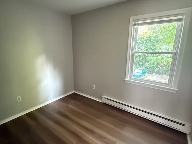 220 Glen Haven Rd #D — Photo 12
