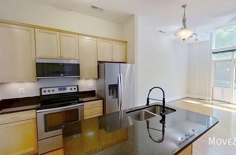 444 Blount St #106 — Photo 26