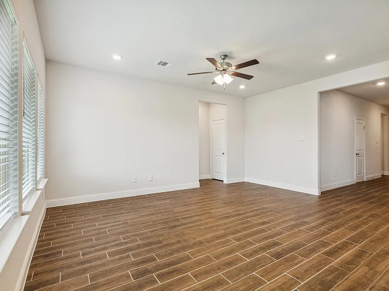 223 Headwater Dr — Photo 10
