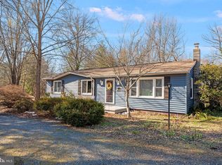 9576 Meetze Rd, Midland, VA 22728