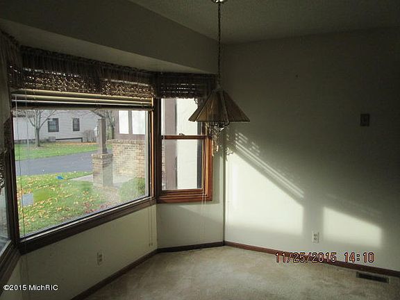 5th image of 2067 Nathan Dr SE #12