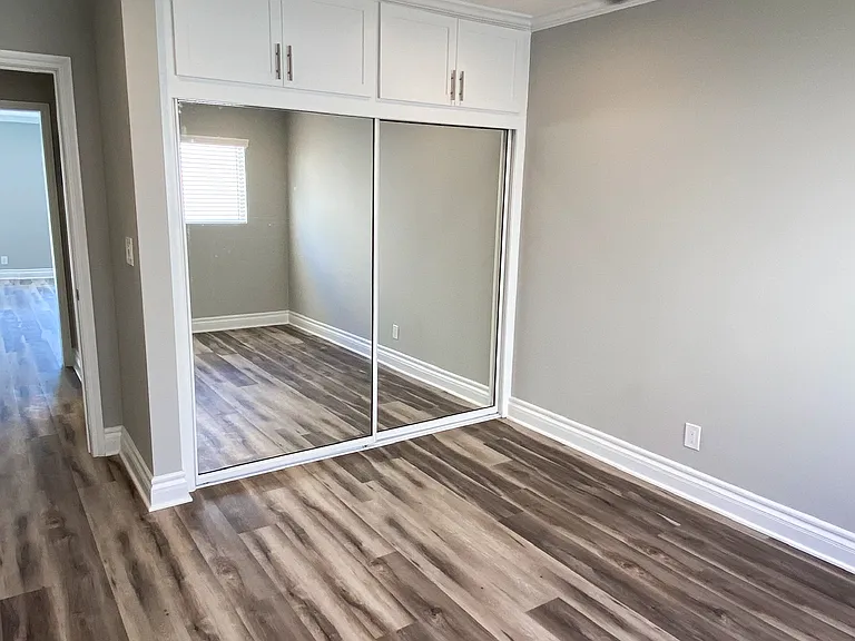 Lunada Bay Apartments — Photo 23