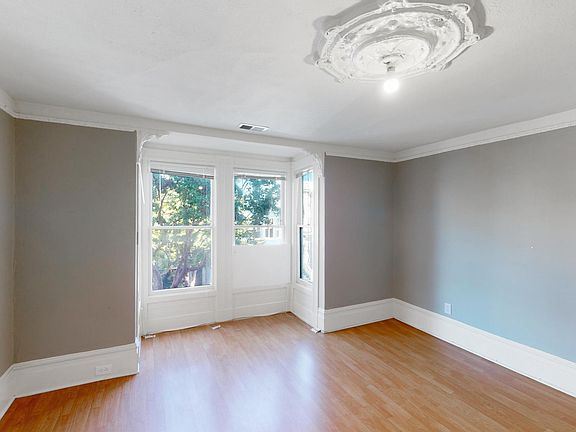 5th image of 3389 22nd St